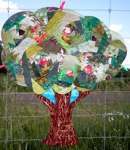 Project Quilting Log Cabin Entry - Apple Tree - Submittal