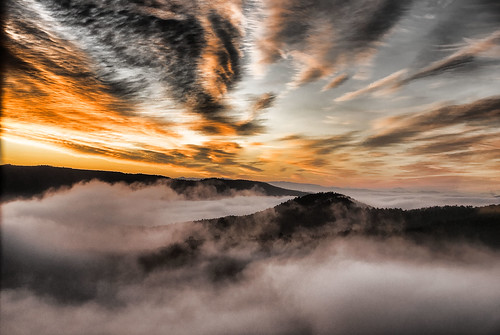  フリー写真素材, 自然・風景, 山, 霧・霞, 雲, スペイン,  