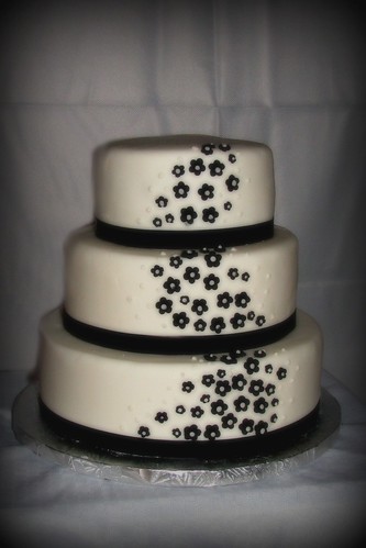 Black and White Wedding Cake 3 tier wedding cake Top tier is carrot cake