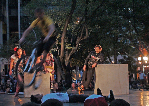 Cirque Éloize performance at Buskerfest 2010 in Toronto