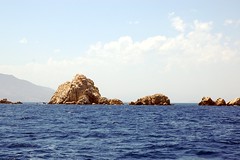 Islotes Petrokavaro, cerca de Egina y Metana