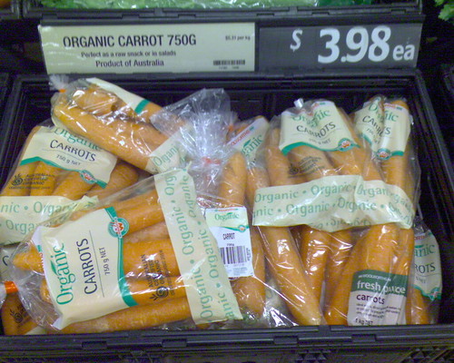 Organic carots sealed in plastic
