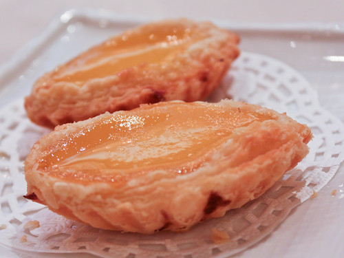 Egg tarts (新樂 Shamrock Seafood Restaurant)
