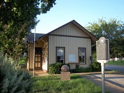 Marble Falls Depot, Marble Falls, Texas by fables98