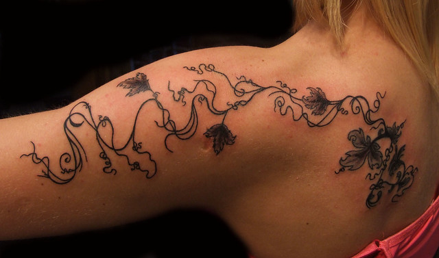 Girly Swirly Pattern Tattoo. Paulo Madeira Tattoo Artist and BodyPiercer