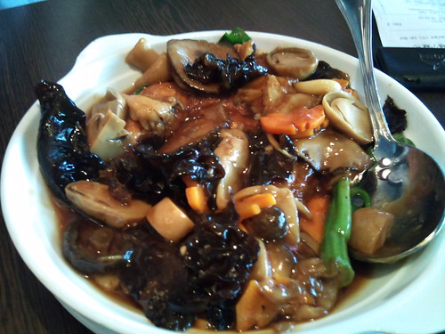 Fried beancurd with assorted mushrooms