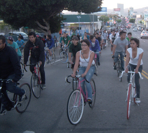 LA Critical Mass Bicyclists stretching back over a mile on Western Ave near Olympic
