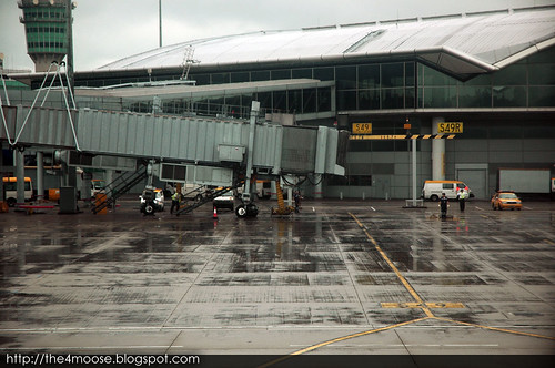 TR 2962 - Arrival at Lantau International Airport, Hong Kong