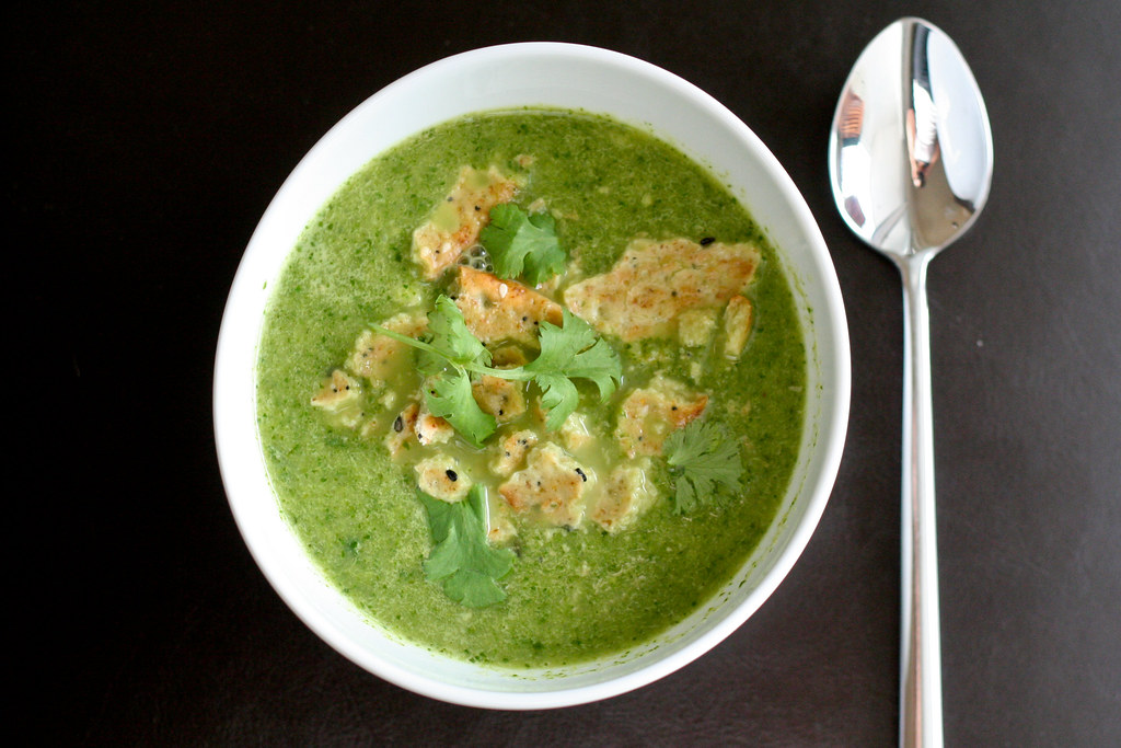 Green Curry Spinach & Zucchini Soup