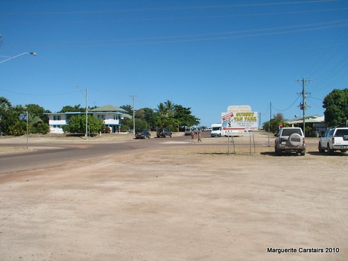 Karumba- Point Street