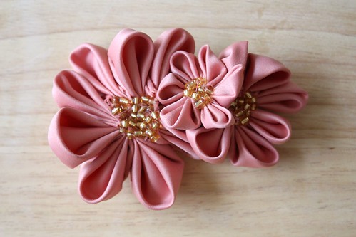 Pointed Kanzashi Flowers (Front)