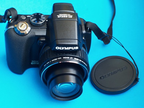 Olympus SP-565UZ - Camera-wiki.org - The free camera encyclopedia