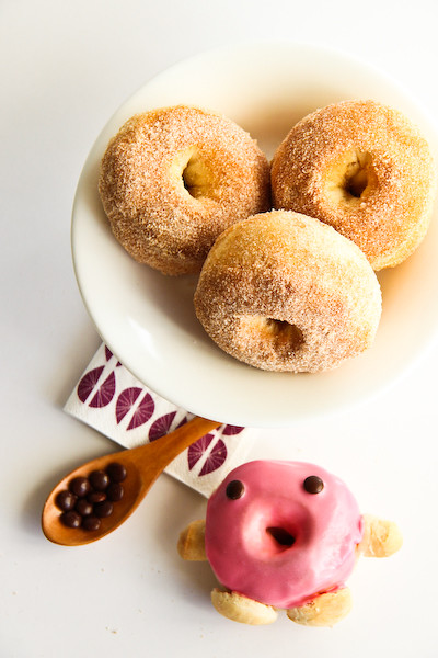 baked_cinnamon_doughnuts-6