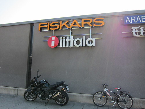 iittala and fiskars sign