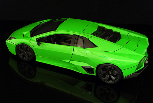 Lamborghini Murci lago Verde Ithaca Metallic Lime Green AUTOart