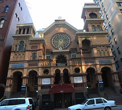 Park East Synagogue by Emilio Guerra