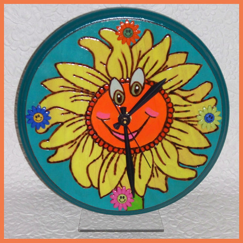 smiley sunshine. Handmade Smiley-Sunshine-Clock with stand. Woodburned and hand painted by me