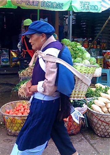 Naxi woman in Lijiang