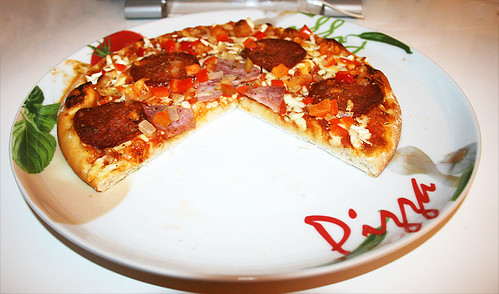 08 - Pizza angeschnitten