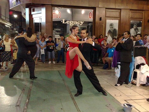 Apresentação de tango na Calle Florida.