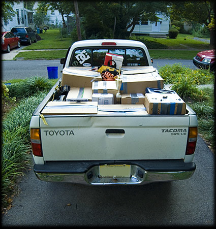 moving-truck-iambossy