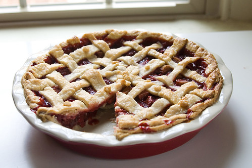 Tillie's Pie Crust + Strawberry Rhubarb Pie
