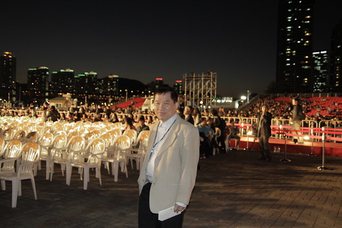 Dad at Pusan Film Fest closing ceremony