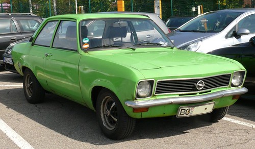 Opel Ascona A green vr