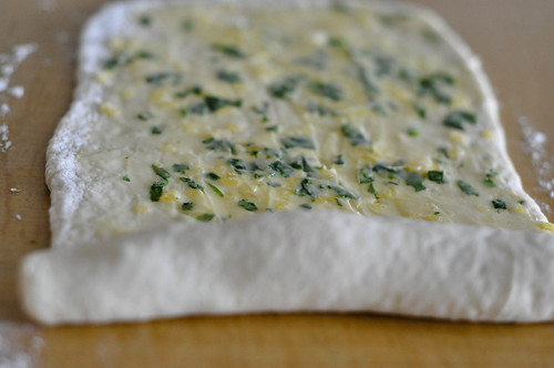 Eggless Garlic Rolls Recipe