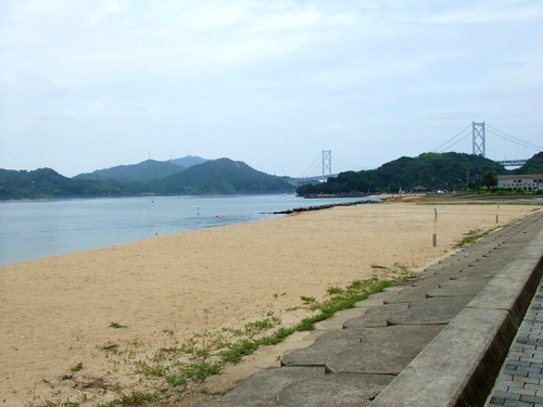 因島 モアイ とビーチ 画像2