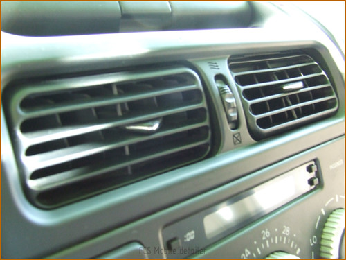 Detallado interior integral Lexus IS200-29