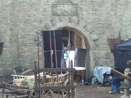 Gli interni del castello di Ward, durante le riprese