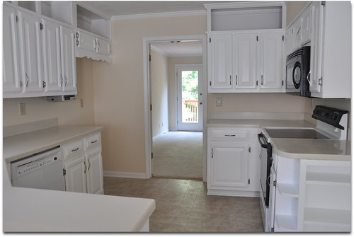 Home Staging Atlanta Kitchen Before