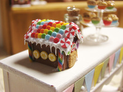 Miniature Food- Rainbow Gingerbread House