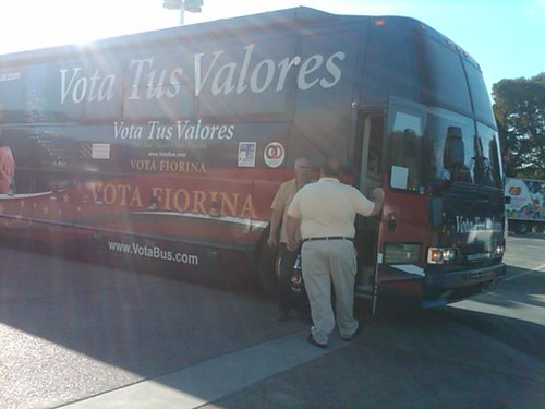 The Jelly Belly Director of Retail greeting the Vota Tus Valores bus