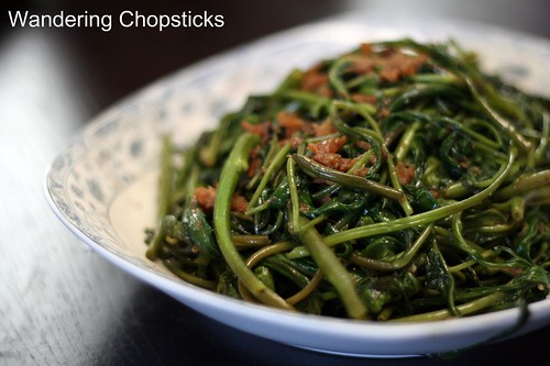 Kangkong Belacan (Malaysian Stir-Fried Water Spinach with Shrimp Paste) 7