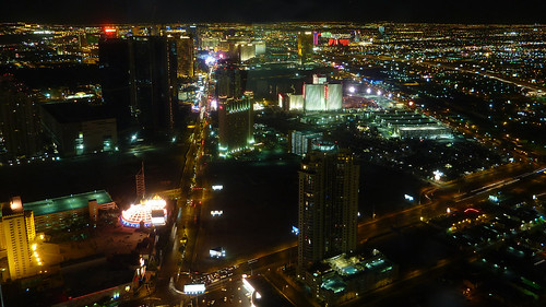 las vegas sign at night. Las Vegas at night