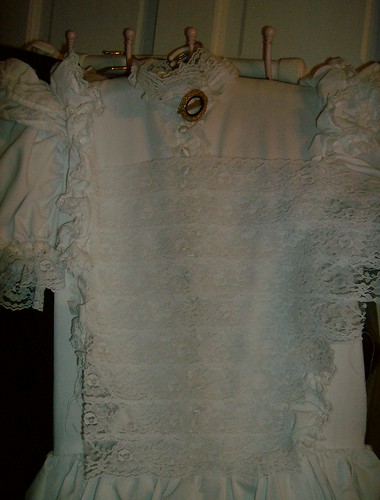 Putting lace together for bodice front