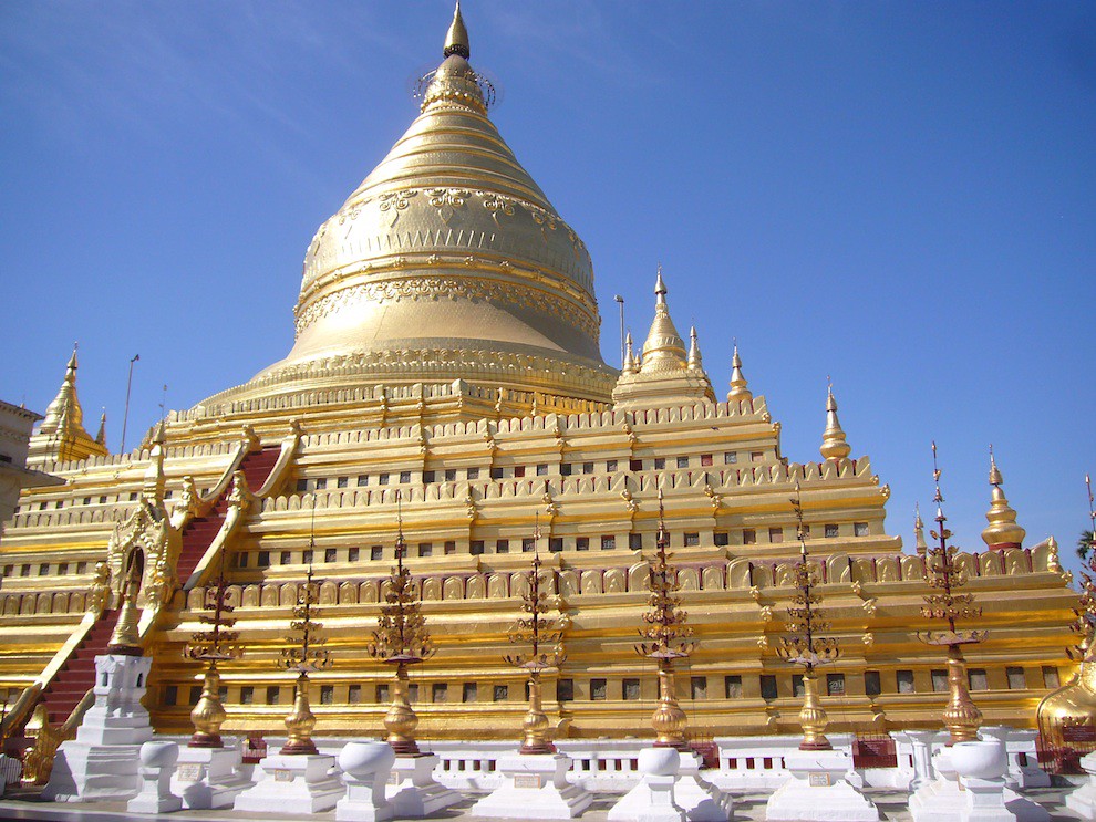 shwedagon pagoda Myanmar 2010