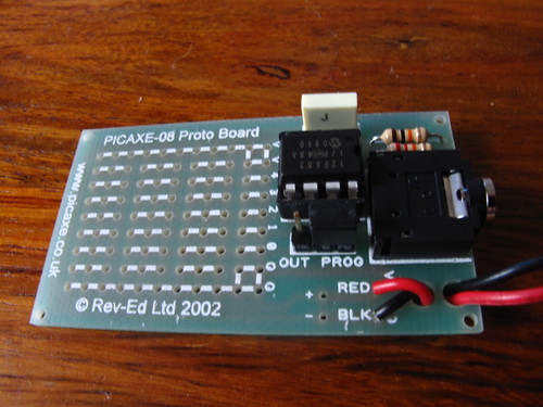 Soldered picaxe 08m prototype board