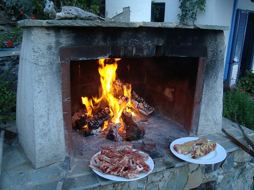 Grillfeuer-Paralimi-Greece