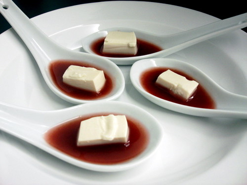 tofu double-boiled in white wine, with grape sauce