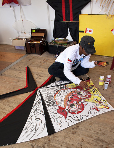 Painting A Balinese Kite