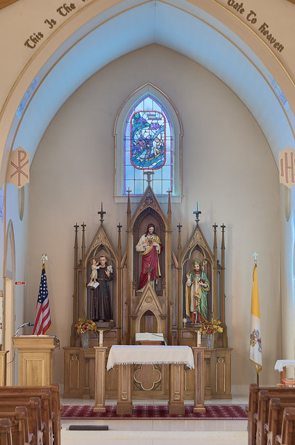 Saint Patrick Roman Catholic Church, in Grafton, Illinois, USA - sanctuary