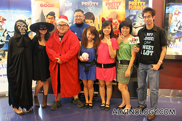 Bloggers group picture 4