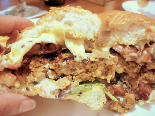 brussels jaya one - pork burger 3