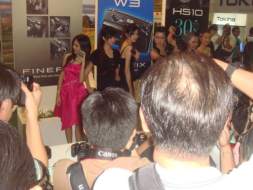 Chee Li Kee at Fujifilm Booth (2)