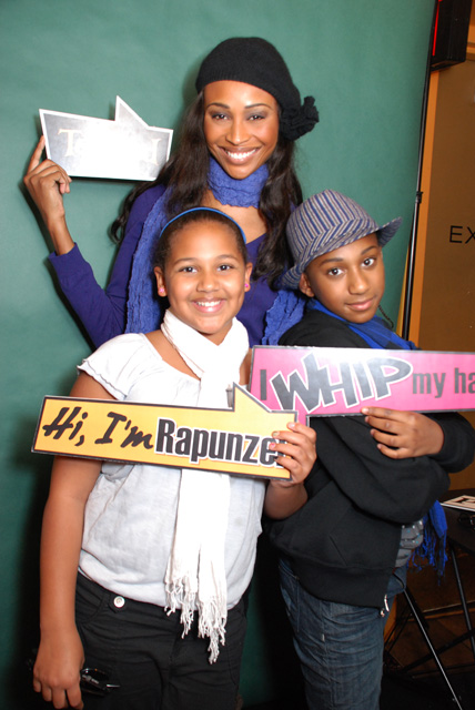 Cynthia Bailey, her daughter (on right), and friend