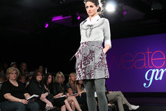 Front Row Fashion - Sweater Girls | Bellevue.com