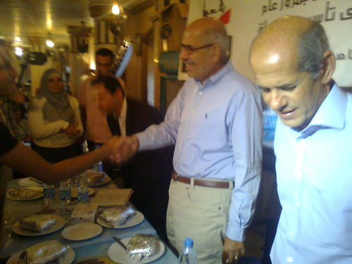 وصول البرادعى لافطار التغيير -رمضان 2010
